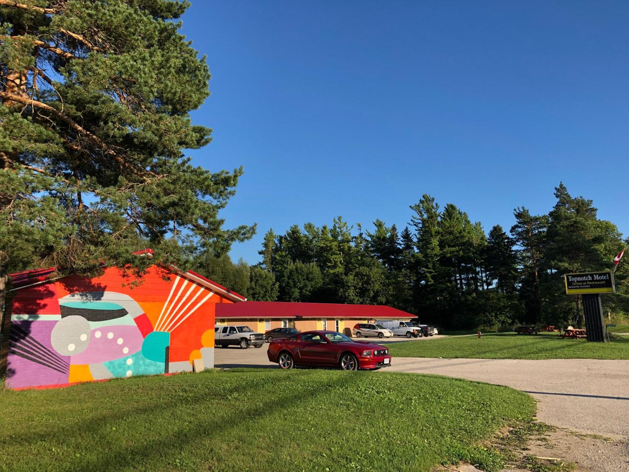 Top Notch Motel Wiarton Eksteriør billede